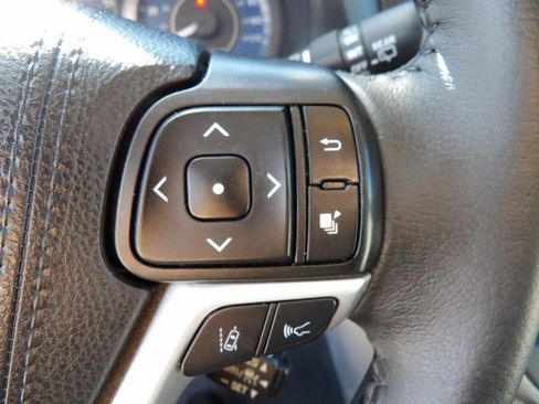 Used 2020 Toyota Sienna XLE FWD image 15
