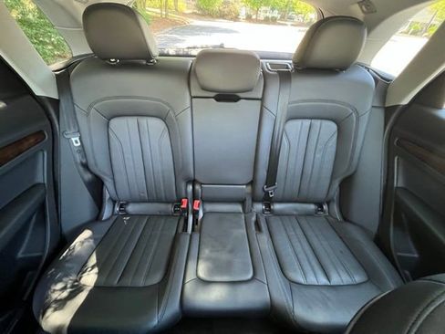 Used 2018 Audi Q5 2.0T Premium Plus w/ Premium Plus Package AWD/4WD image 25