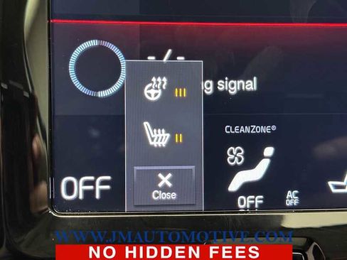 Used 2019 Volvo XC60 T5 Momentum w/ Multimedia Package image 35