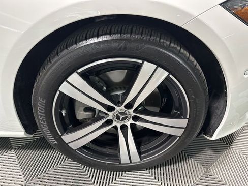 Used 2025 Mercedes-Benz C 300 4MATIC Sedan image 25