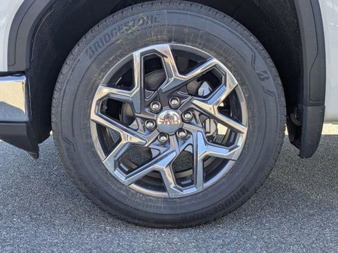New 2026 GMC Sierra 1500 SLE w/ Max Trailering Package image 12