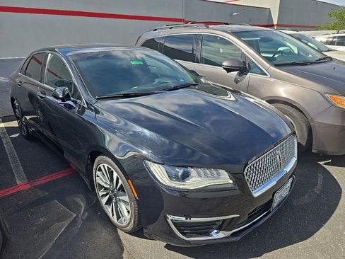 Used 2017 Lincoln MKZ Reserve image 1