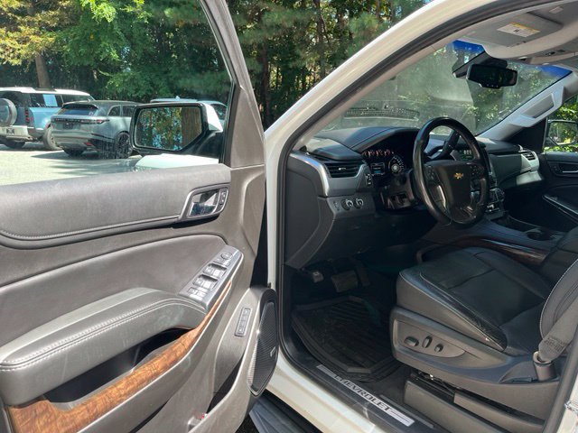 Used 2019 Chevrolet Suburban LT AWD/4WD image 4