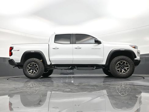 Used 2025 Chevrolet Colorado ZR2 AWD/4WD image 25