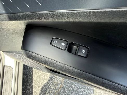 Certified 2023 Kia Soul EX FWD image 40