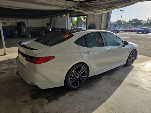 Used 2025 Toyota Camry XSE FWD image 5