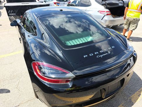 Used 2015 Porsche Cayman S image 4