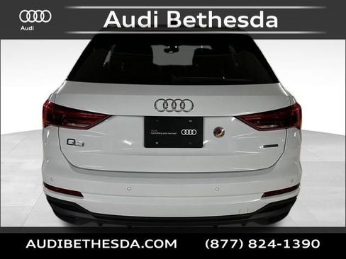 Certified 2025 Audi Q3 2.0T Premium w/ Convenience Package image 6