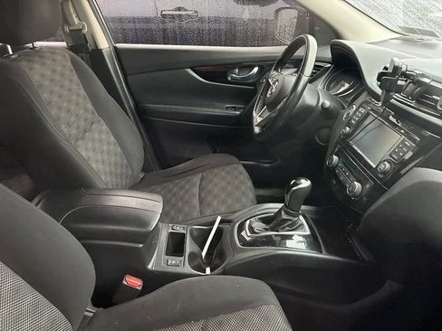 Used 2017 Nissan Rogue Sport SV w/ SV Premium Package AWD/4WD image 5