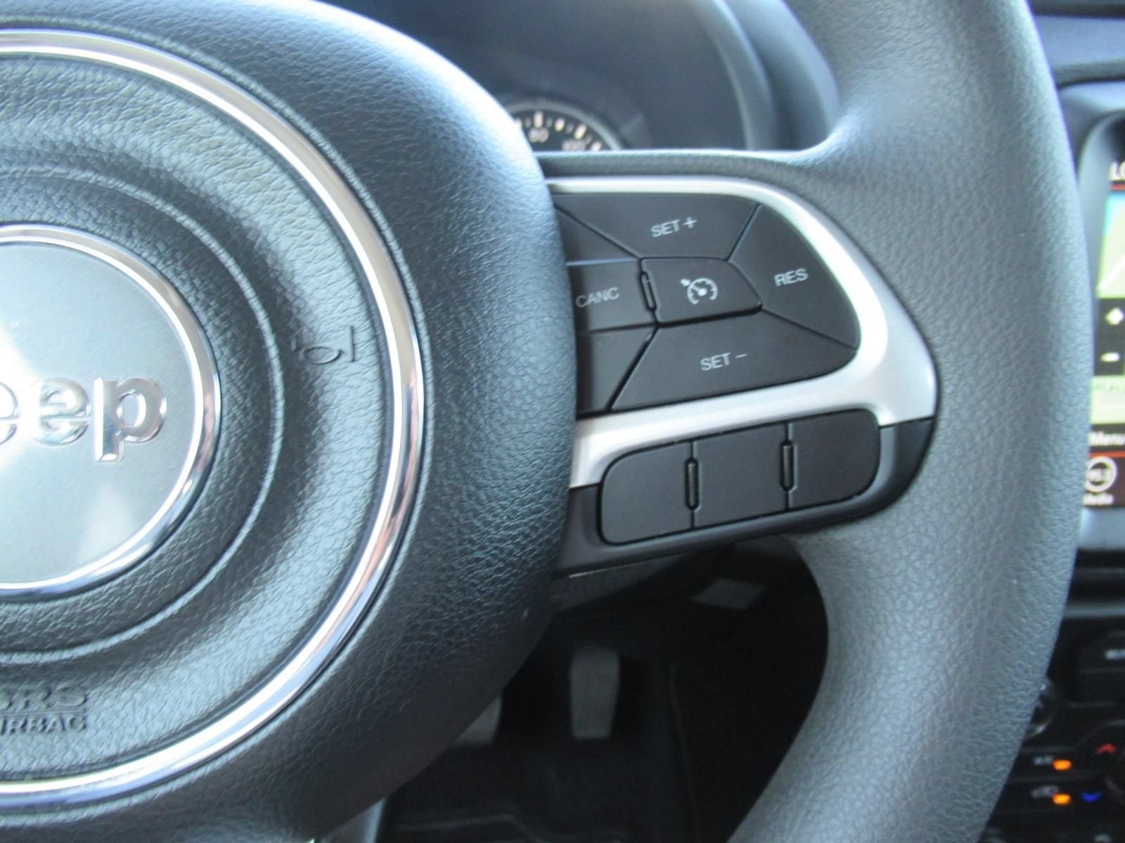Certified 2023 Jeep Renegade Latitude AWD/4WD image 28