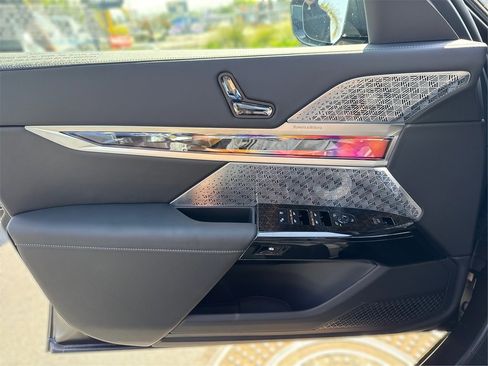 New 2025 BMW i7 xDrive60 w/ Executive Package image 26