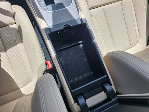 New 2025 BMW 330i xDrive Sedan w/ Premium Package image 24