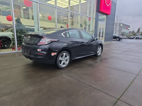 Used 2017 Chevrolet Volt LT image 5