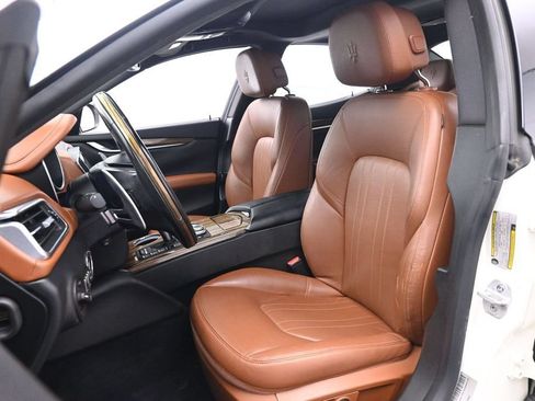 Used 2019 Maserati Ghibli S Q4 AWD/4WD image 12