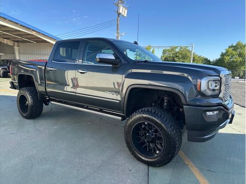 Used 2017 GMC Sierra 1500 Denali w/ Denali Ultimate Package AWD/4WD image 6