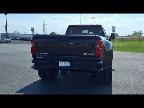 Certified 2024 Chevrolet Silverado 3500 High Country w/ High Country Premium Package image 7