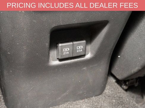 Used 2021 Toyota RAV4 Limited FWD image 8