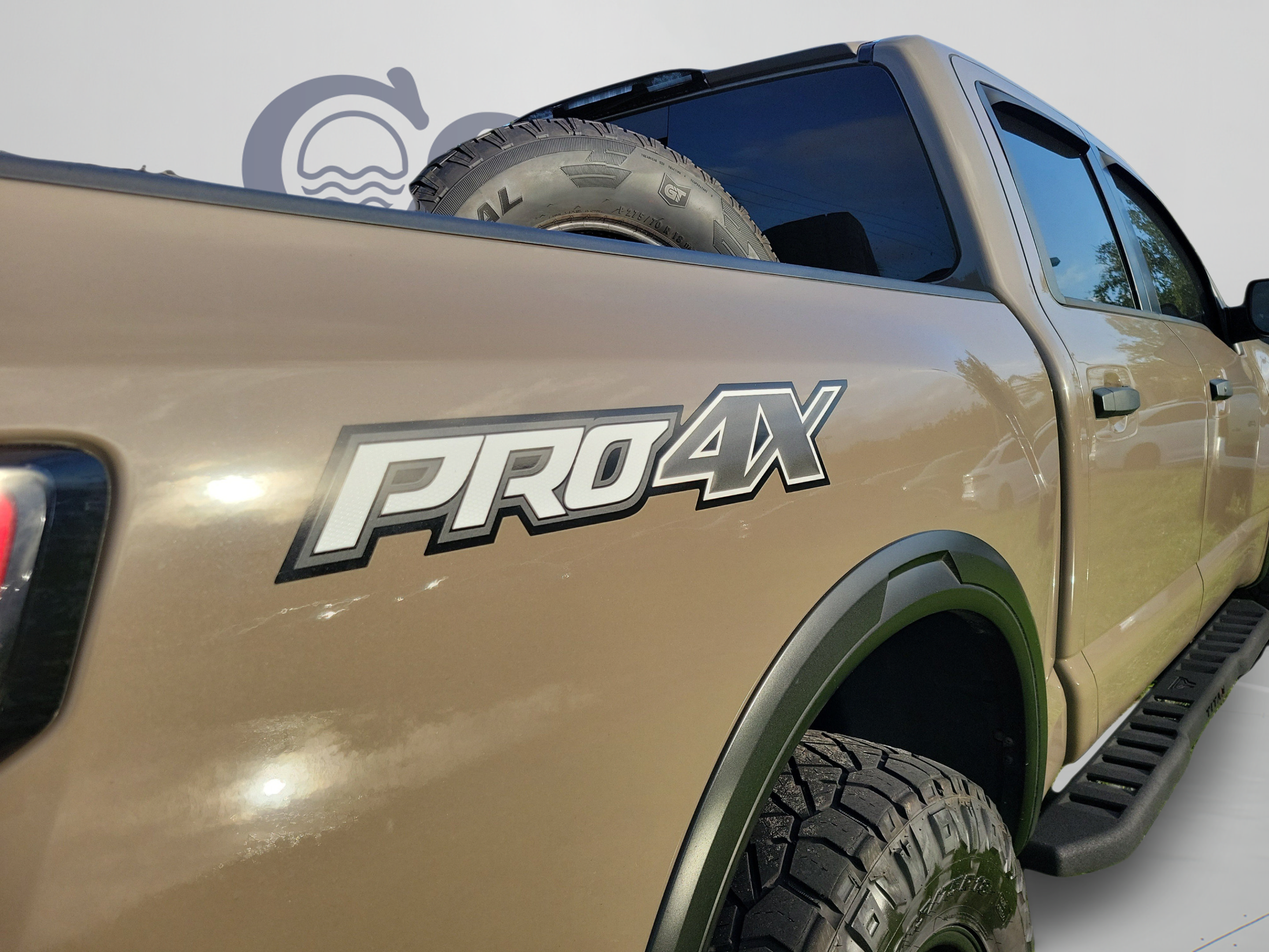 Used 2024 Nissan Titan PRO-4X w/ Pro-4x Convenience Package AWD/4WD image 19