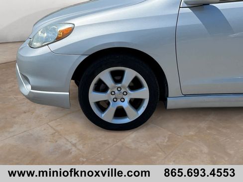 Used 2007 Toyota Matrix XR image 9