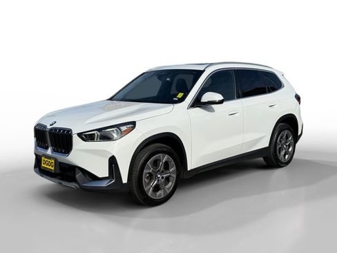 Used 2023 BMW X1 xDrive28i image 1