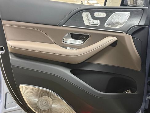 New 2026 Mercedes-Benz Maybach GLS 600 Maybach GLS 600 image 14