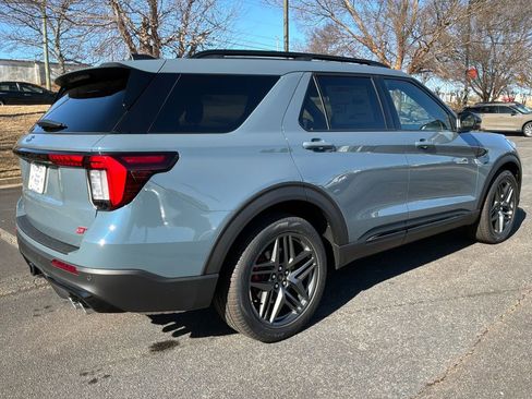 New 2026 Ford Explorer ST w/ Sun And Sound Package image 5