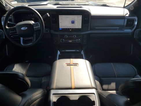 Used 2024 Ford F250 Platinum image 15