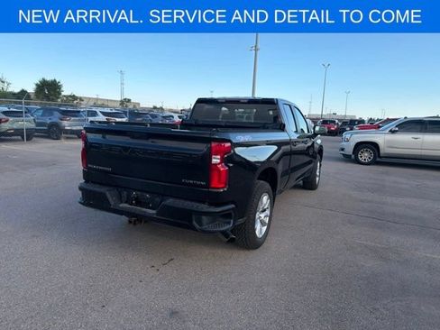 Used 2019 Chevrolet Silverado 1500 Custom w/ Custom Convenience Package AWD/4WD image 10