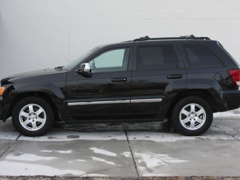 Used 2010 Jeep Grand Cherokee Laredo image 10