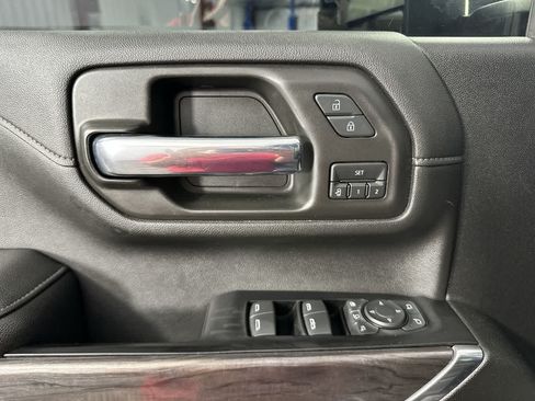 Used 2020 Chevrolet Silverado 2500 LTZ w/ LTZ Plus Package AWD/4WD image 11