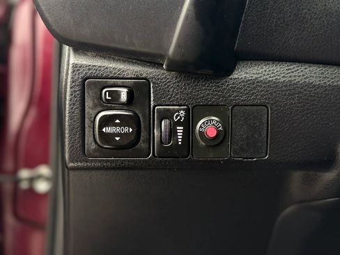 Used 2017 Toyota Corolla SE 50th Anniversary FWD image 36