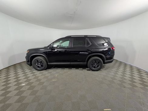 New 2026 Honda Pilot TrailSport image 17