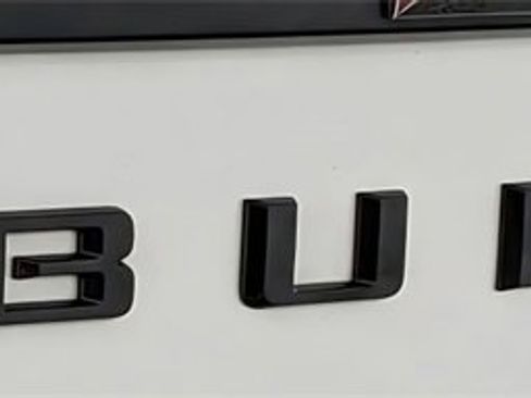 Used 2024 Chevrolet Suburban Z71 w/ Off-Road Capability Package image 10