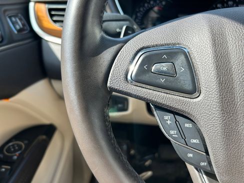 Used 2019 Lincoln MKC Select w/ Select Plus Package AWD/4WD image 7