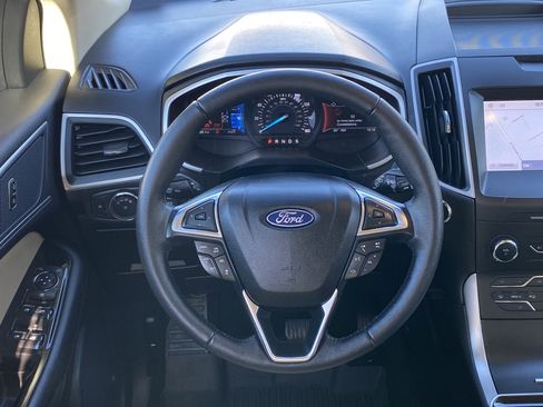 Used 2020 Ford Edge SEL w/ Convenience Package image 10