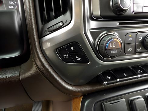 Used 2015 Chevrolet Silverado 3500 LTZ w/ Duramax Plus Package image 29