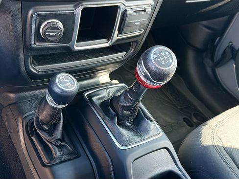 Certified 2021 Jeep Wrangler Sport image 28