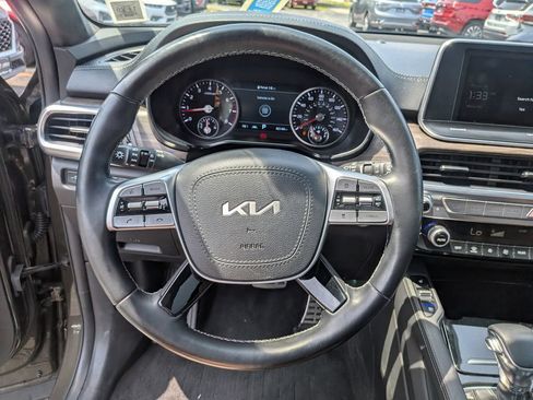 Used 2022 Kia Telluride SX w/ SX Prestige Package AWD/4WD image 11