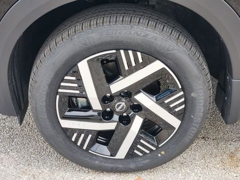 New 2026 Nissan Kicks SV image 5