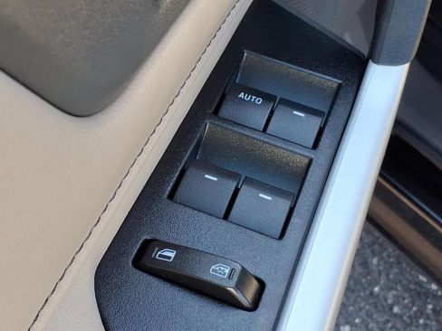 Used 2014 Ford Edge SE w/ Equipment Group 101A AWD/4WD image 10