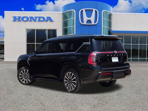 Used 2025 Nissan Armada Platinum Reserve AWD/4WD image 5