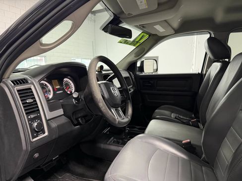 Used 2017 RAM 2500 Tradesman w/ Chrome Appearance Group AWD/4WD image 14