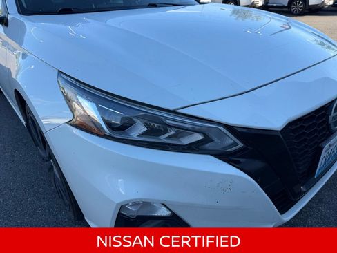 Certified 2022 Nissan Altima 2.5 SR w/ Midnight Edition Package FWD image 10