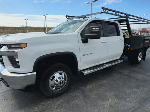 Used 2022 Chevrolet Silverado 3500 LT w/ Remote Start Package image 4