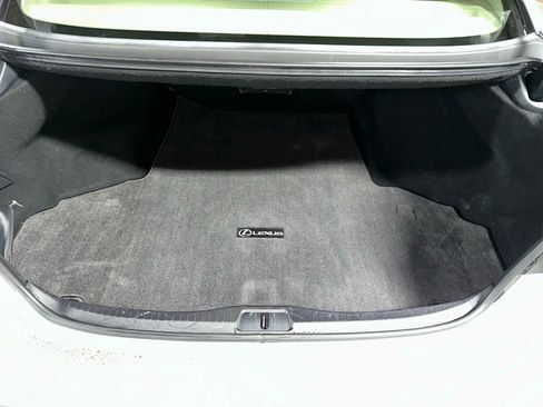 Used 2017 Lexus LS 460 F Sport image 39