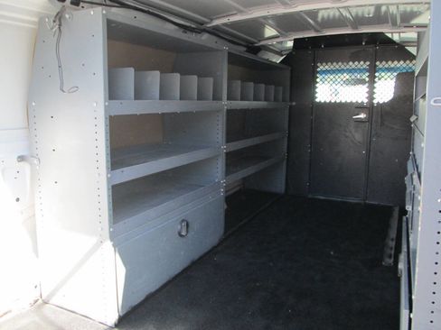 Used 2014 Ford E-150 and Econoline 150 image 8