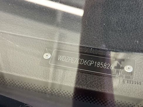 Used 2016 Mercedes-Benz Sprinter 2500 image 33