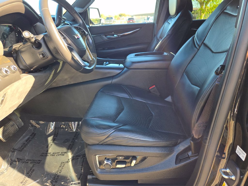 Used 2016 Cadillac Escalade ESV Platinum AWD/4WD image 33