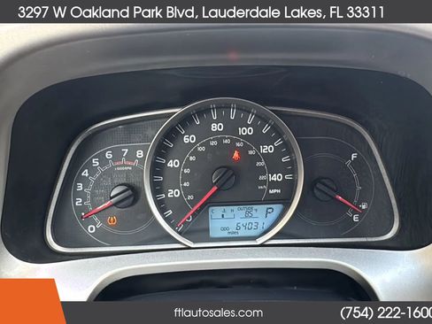 Used 2015 Toyota RAV4 XLE AWD/4WD image 40