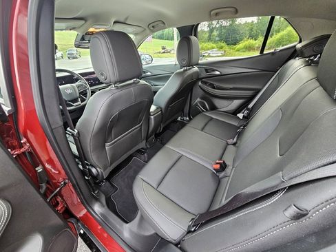 Used 2024 Buick Encore GX Sport Touring image 25